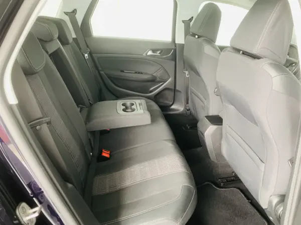 Peugeot 308 SW 1.5 BlueHDi Allure 36