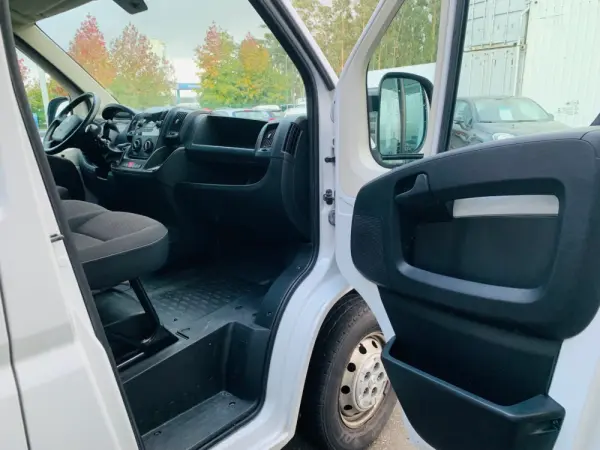 Peugeot Boxer 2.2 BlueHDi 335 L3 CD 22