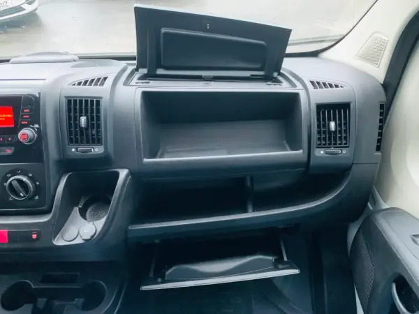 Peugeot Boxer 2.2 BlueHDi 335 L3 CD 25