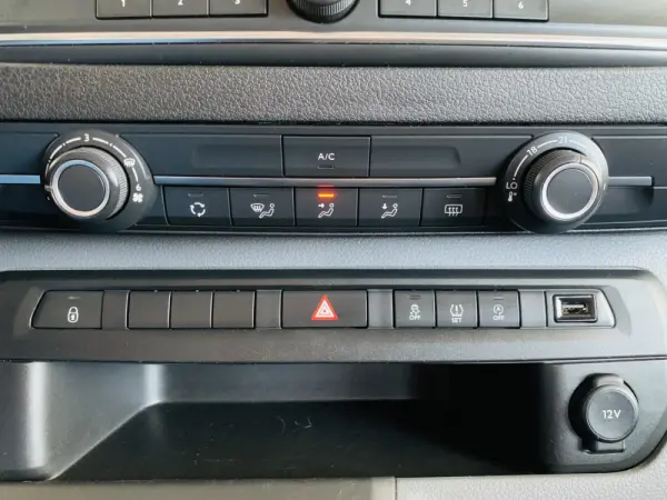 Peugeot Expert 1.5 BlueHDi L2H1 Semi-Vidrado 18