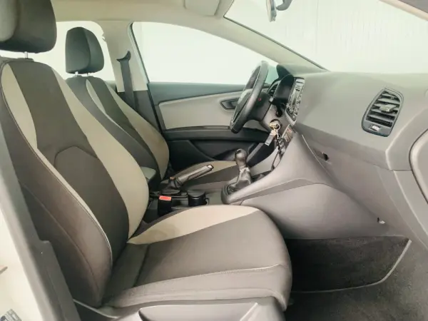 SEAT Leon 1.6 TDI Style Ecomotive 29
