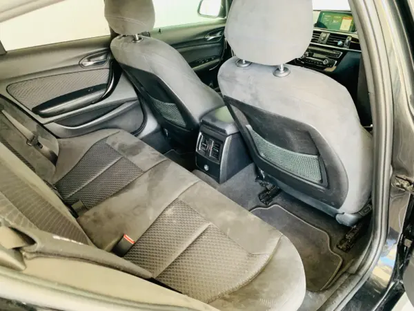 BMW 116 d Pack M Auto 31