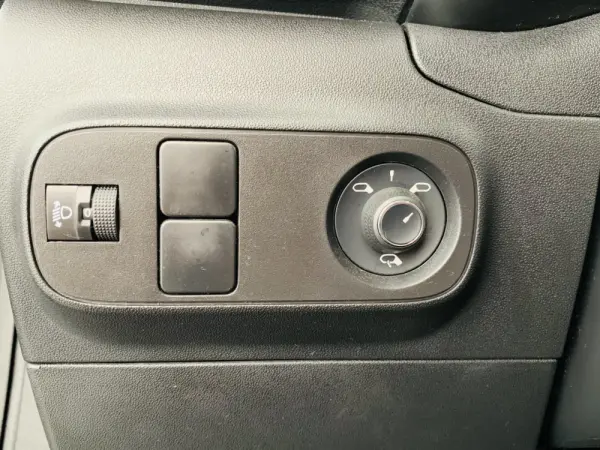 Citroën C3 1.2 PureTech Shine 9