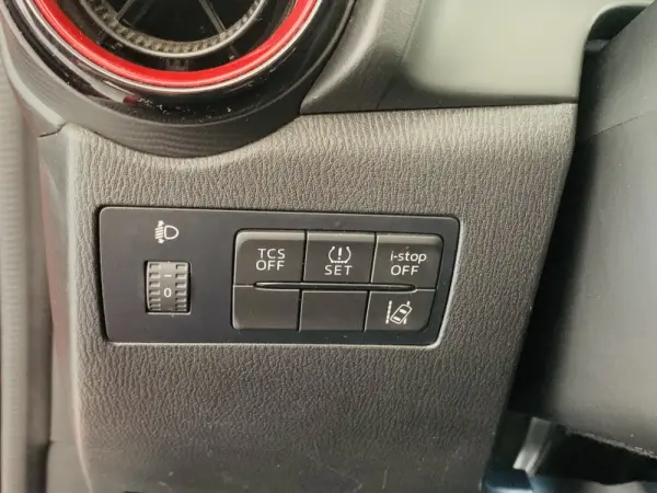 Mazda CX-3 1.5 Sky.Excellence Navi 10