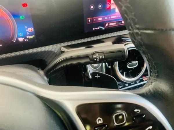 Mercedes-Benz A 250 e Progressive 14