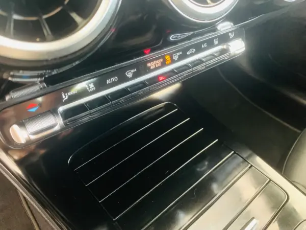 Mercedes-Benz A 250 e Progressive 27