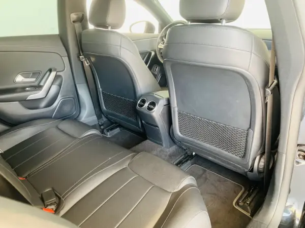 Mercedes-Benz CLA 180 d 7G-DCT Edition 1 40