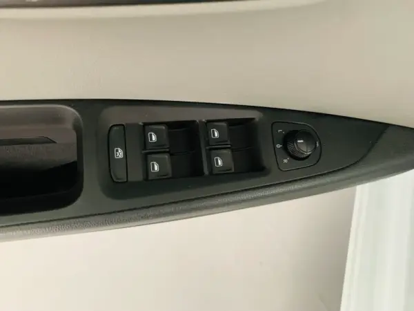 SEAT Leon 1.6 TDI Style Ecomotive 7