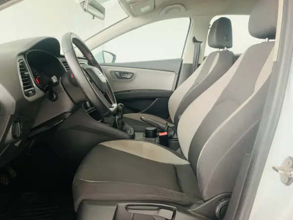 SEAT Leon 1.6 TDI Style Ecomotive 8