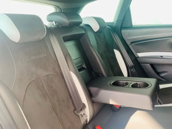 SEAT Leon ST Outro 34