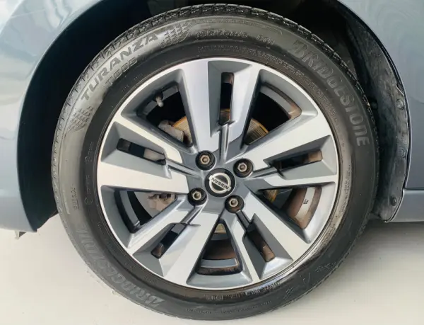 Nissan Micra 0.9 IG-T N-Connecta 5