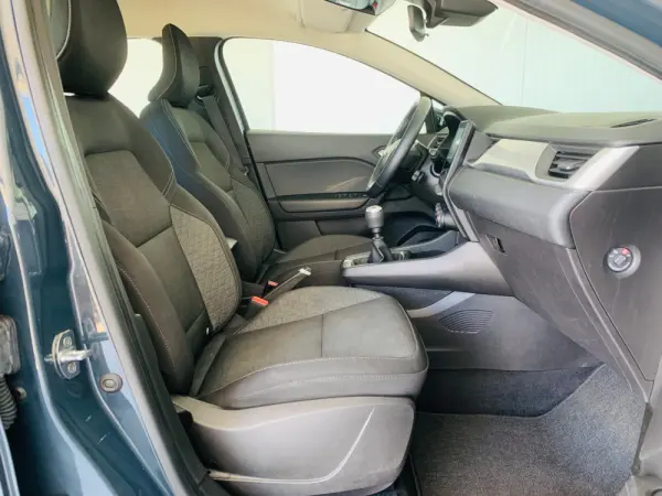 Renault Captur 1.0 TCe Techno 43