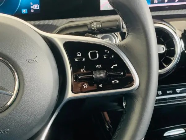 Mercedes-Benz CLA 180 7G-DCT Progressive 14