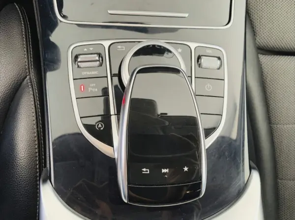Mercedes-Benz C 200 d Station 7G-TRONIC 32