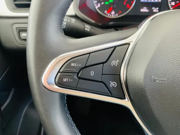 Renault Captur 1.0 TCe Techno 11