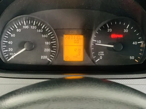 Mercedes-Benz Vito 109 CDI 21