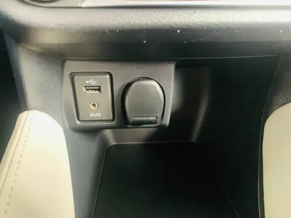 Nissan Micra 0.9 IG-T N-Connecta 23
