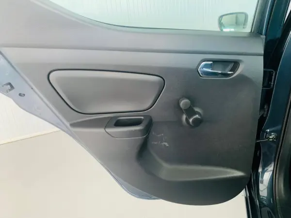 Nissan Micra 0.9 IG-T N-Connecta 26