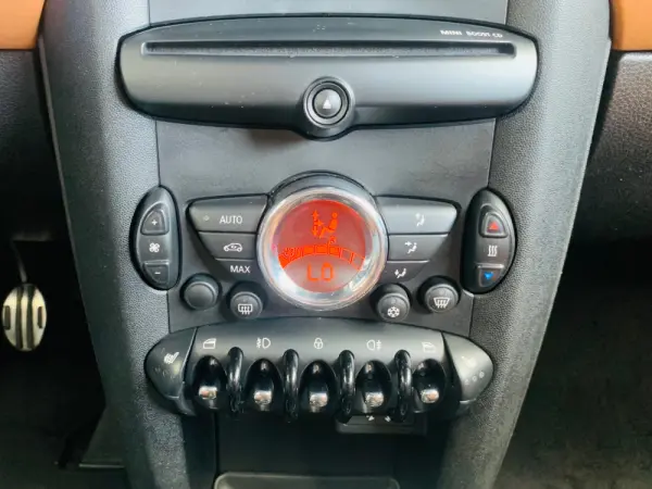 MINI 3 Portas Cooper SD 14