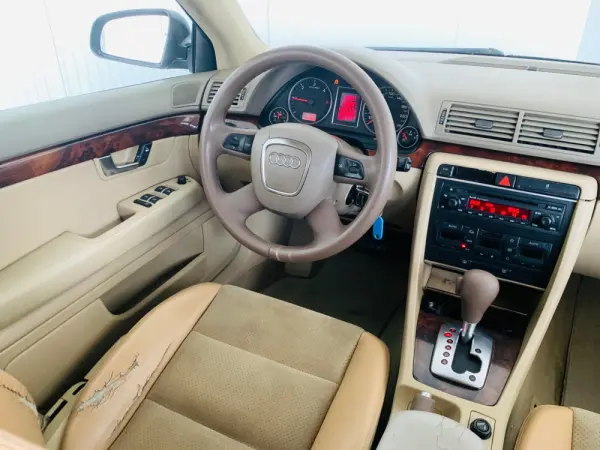 Audi A4 Avant 2.0 TDi Exclusive Multitronic 18