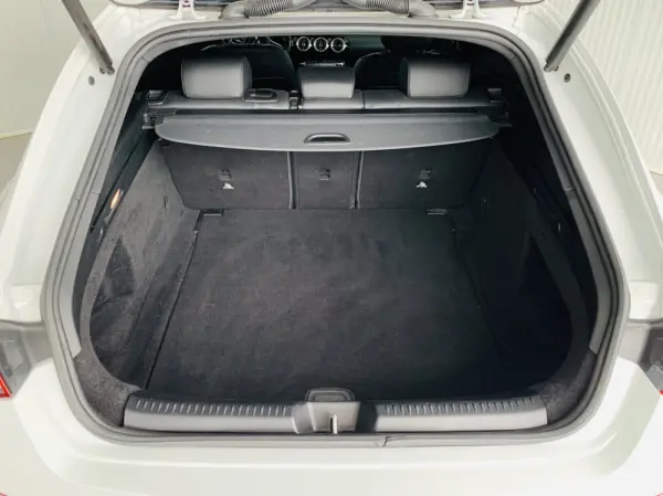 Mercedes-Benz CLA 180 d Progressive 43