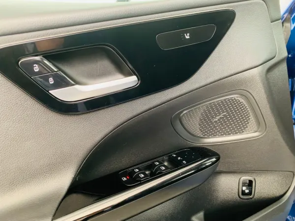 Mercedes-Benz C 200 8