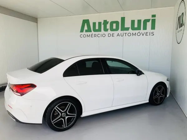 Mercedes-Benz A 180 Limousine d AMG Line 5