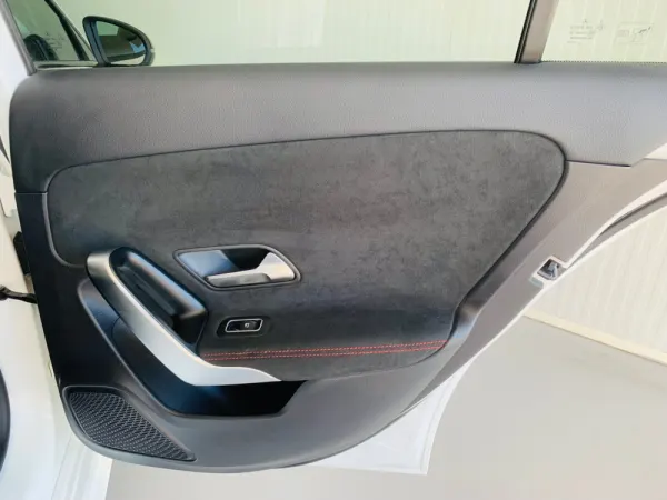 Mercedes-Benz A 180 Limousine d AMG Line 45