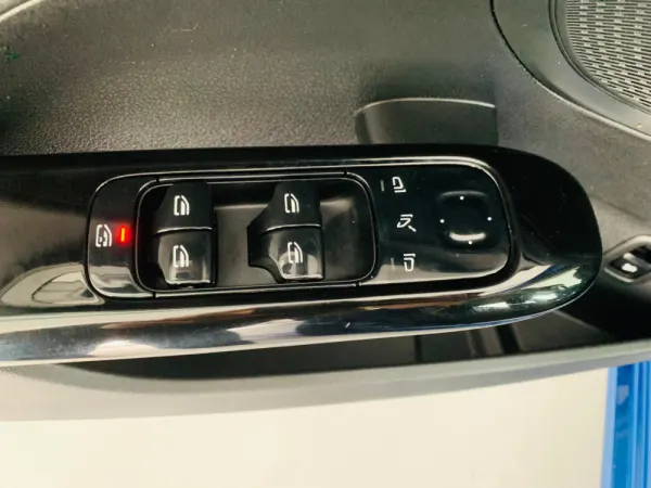 Mercedes-Benz C 200 10