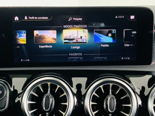 Mercedes-Benz CLA 180 d Progressive 27