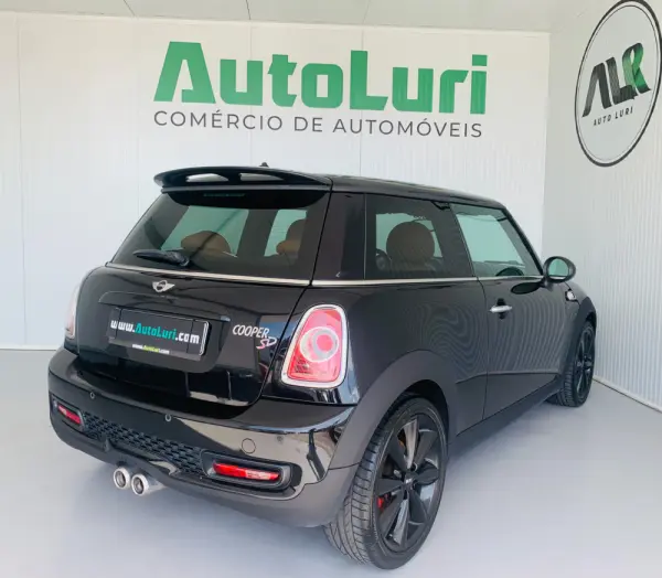 MINI 3 Portas Cooper SD 4