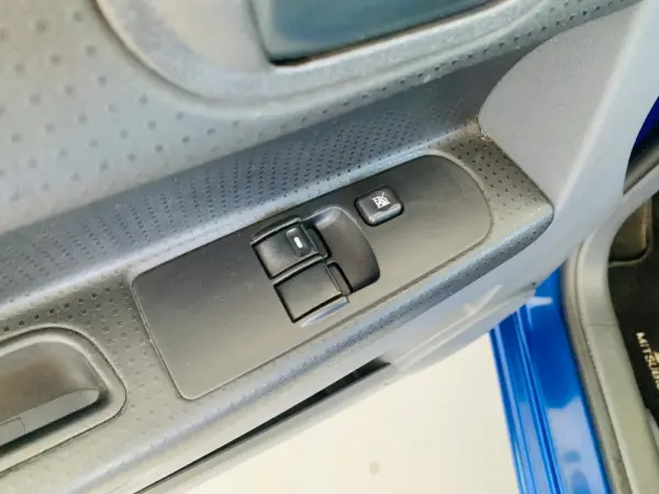 Mitsubishi Colt 1.5 DI-D Inform RCD/AC 7