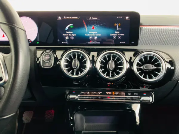 Mercedes-Benz CLA 180 d Progressive 18