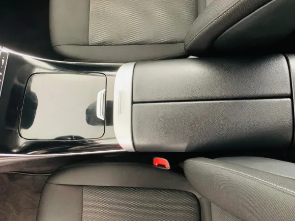 Mercedes-Benz C 200 32