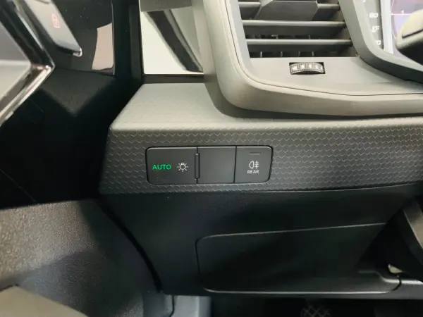 Audi A1 Sportback 25 TFSI Advanced 9