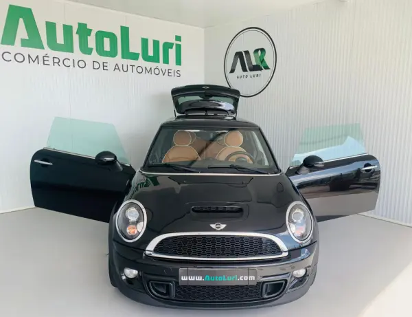 MINI 3 Portas Cooper SD 26