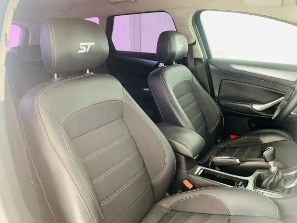 Ford Mondeo SW 1.8 TDCi Titanium 42