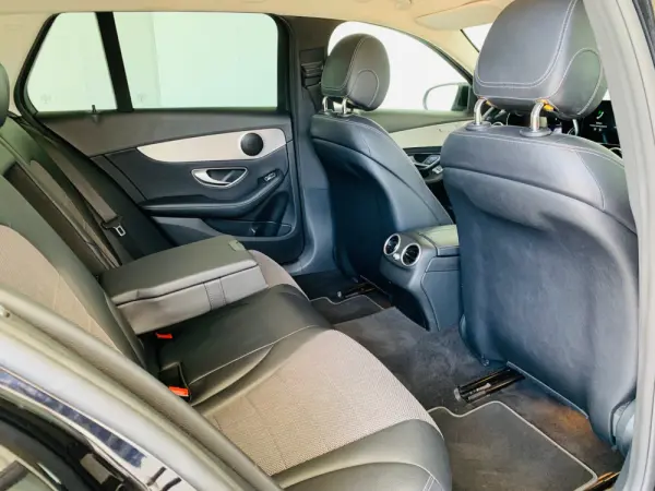 Mercedes-Benz C 200 d Station 7G-TRONIC 44
