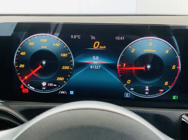 Mercedes-Benz A 180 Limousine d AMG Line 15