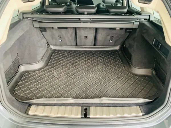 BMW 318 d Touring Auto 47