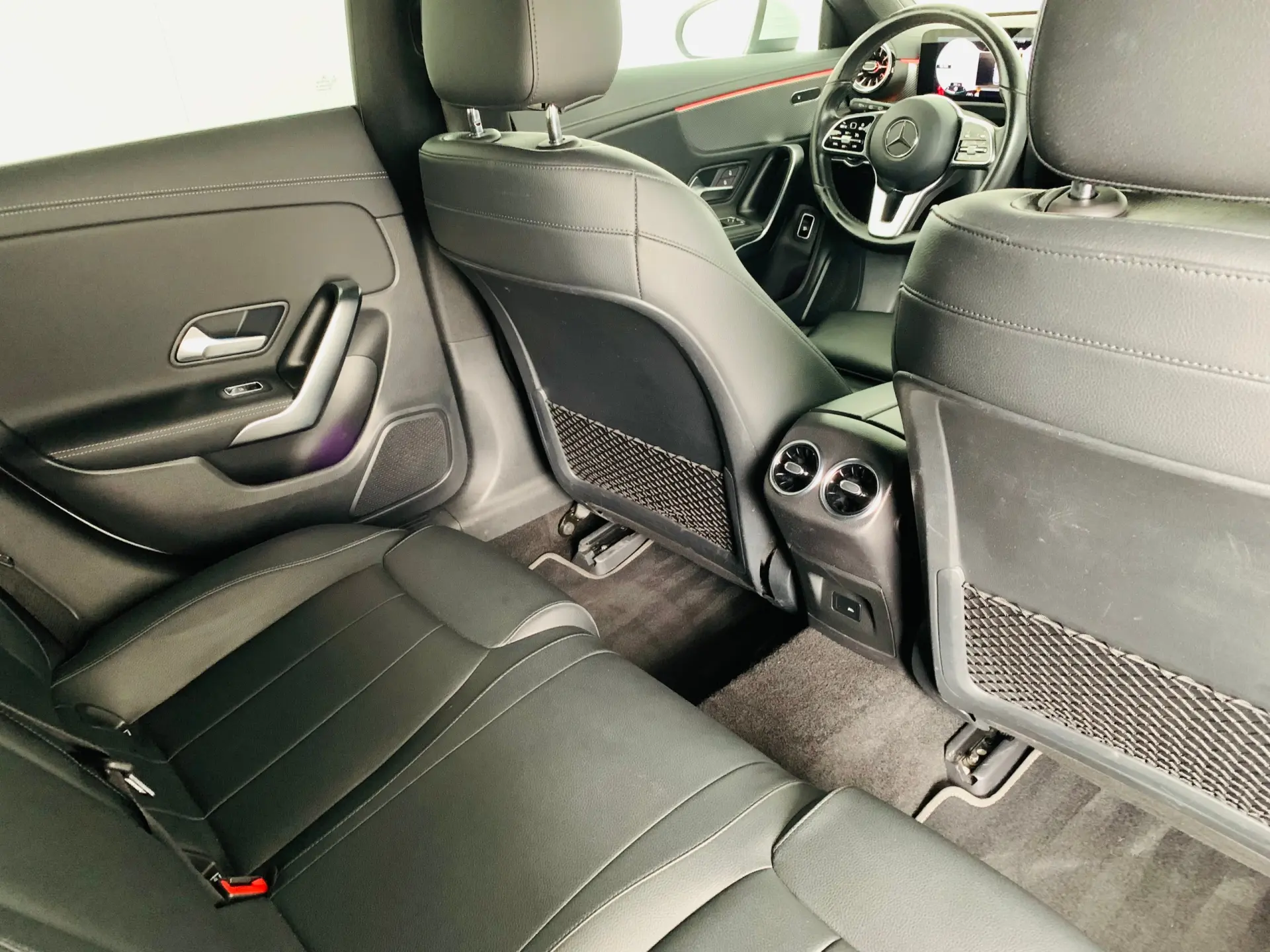 Mercedes-Benz CLA 180 d Progressive 46