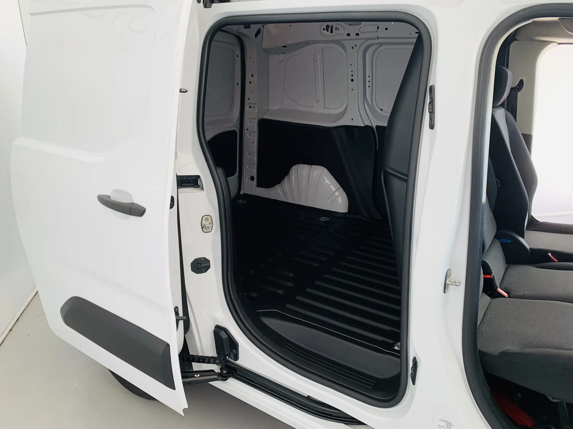 Opel Combo 1.5 CDTi Edition 6