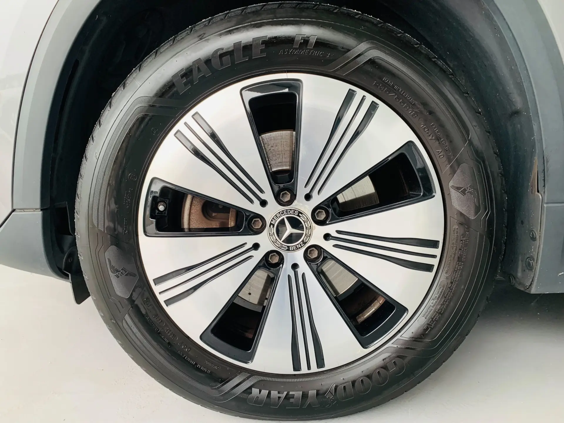 Mercedes-Benz EQA 250 Progressive 5