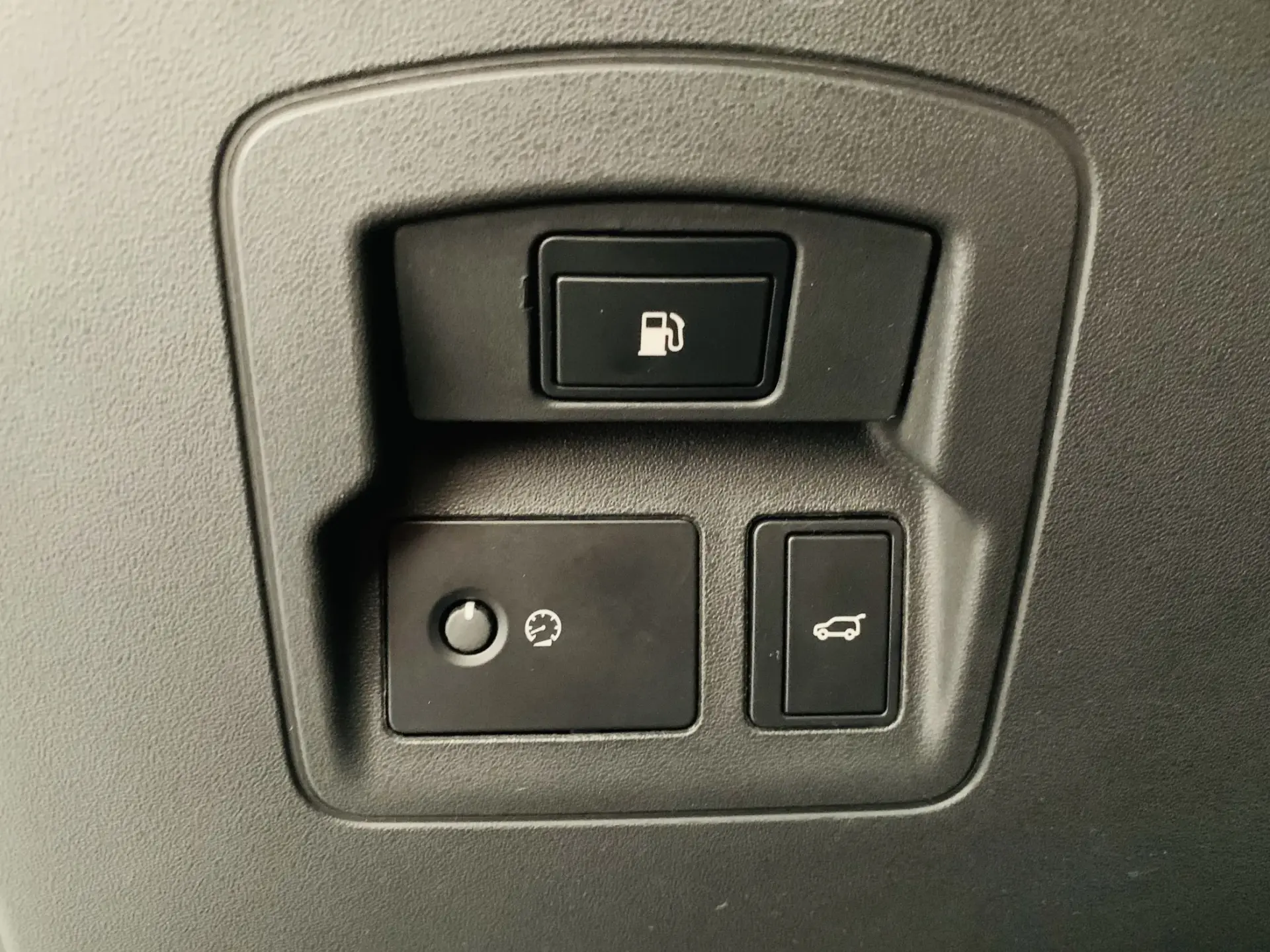 Land Rover Range Rover Velar 2.0 P400e AWD S 9