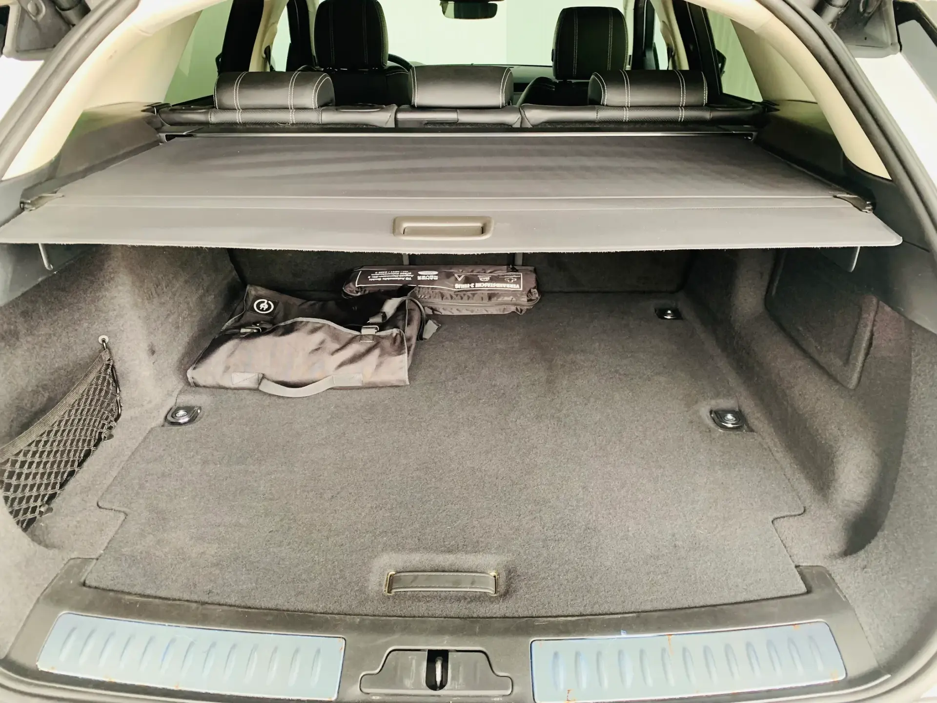 Land Rover Range Rover Velar 2.0 P400e AWD S 39