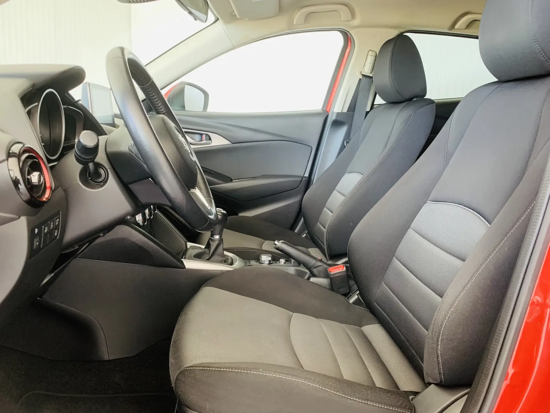 Mazda CX-3 1.5 Sky.Excellence Navi 9