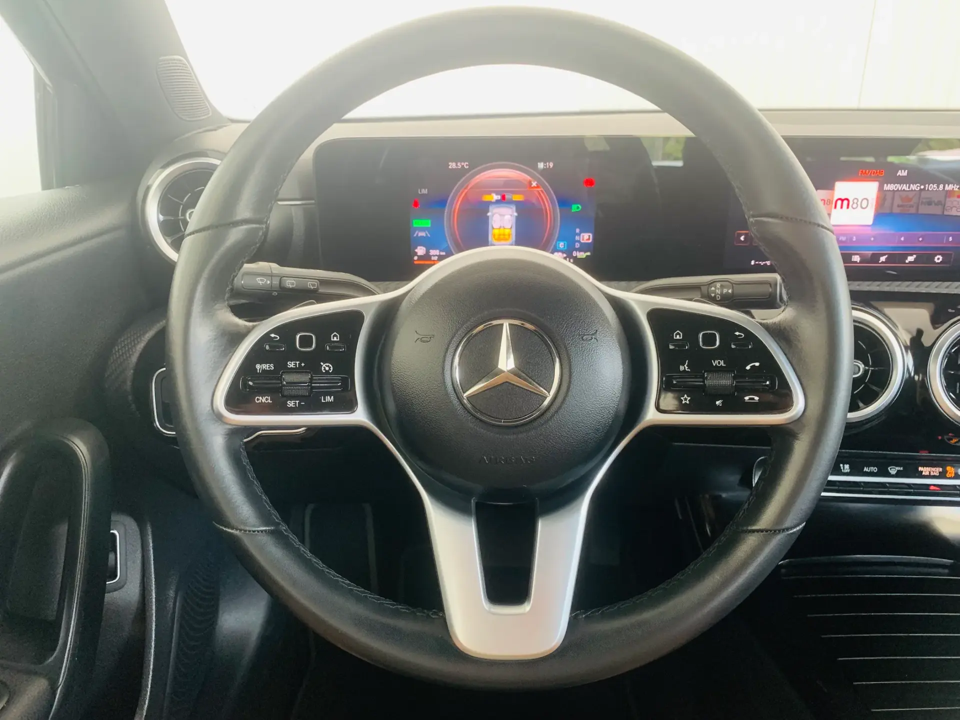 Mercedes-Benz CLA 250 e Progressive 10