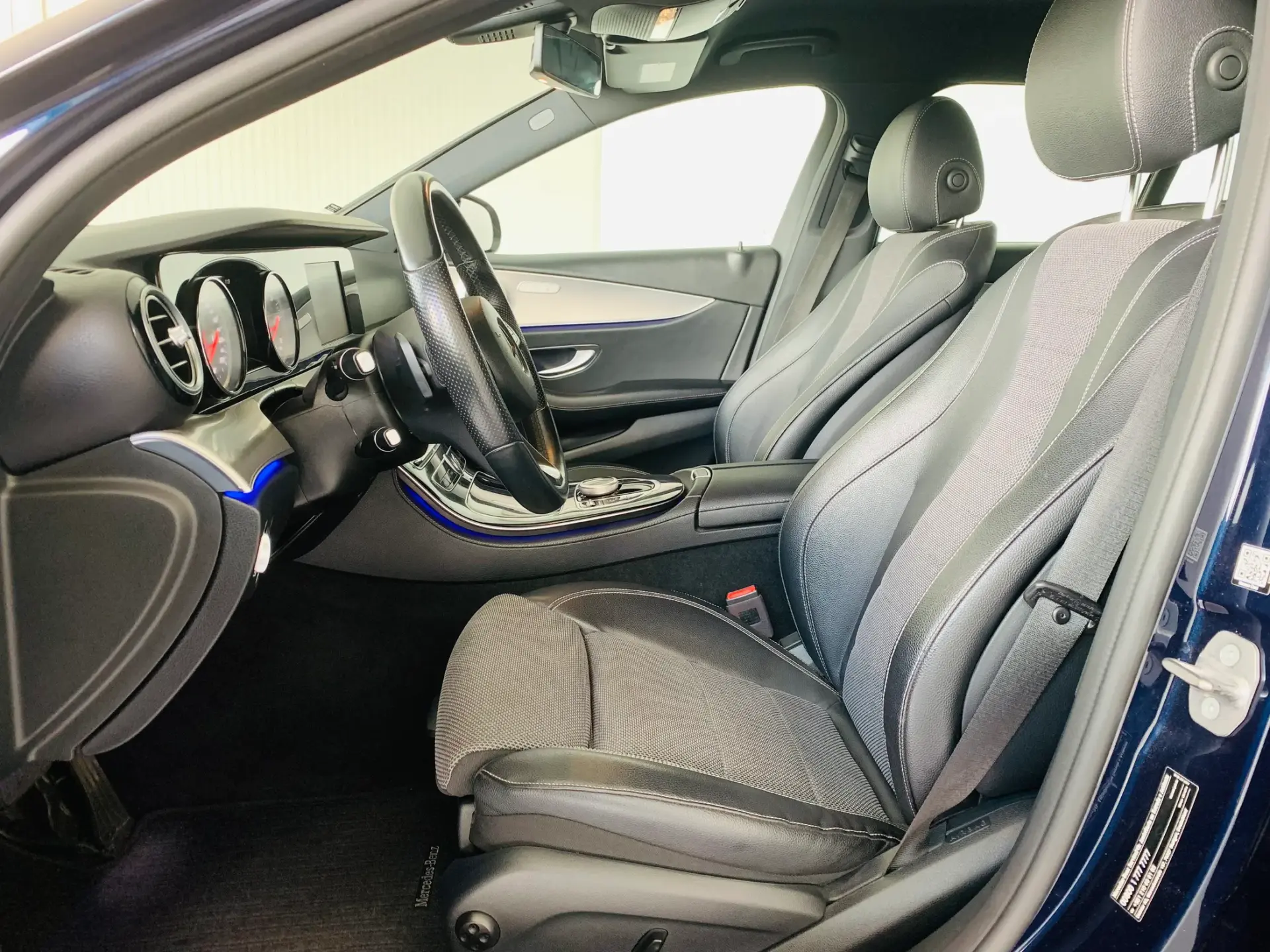 Mercedes-Benz E 220 d Avantgarde 8