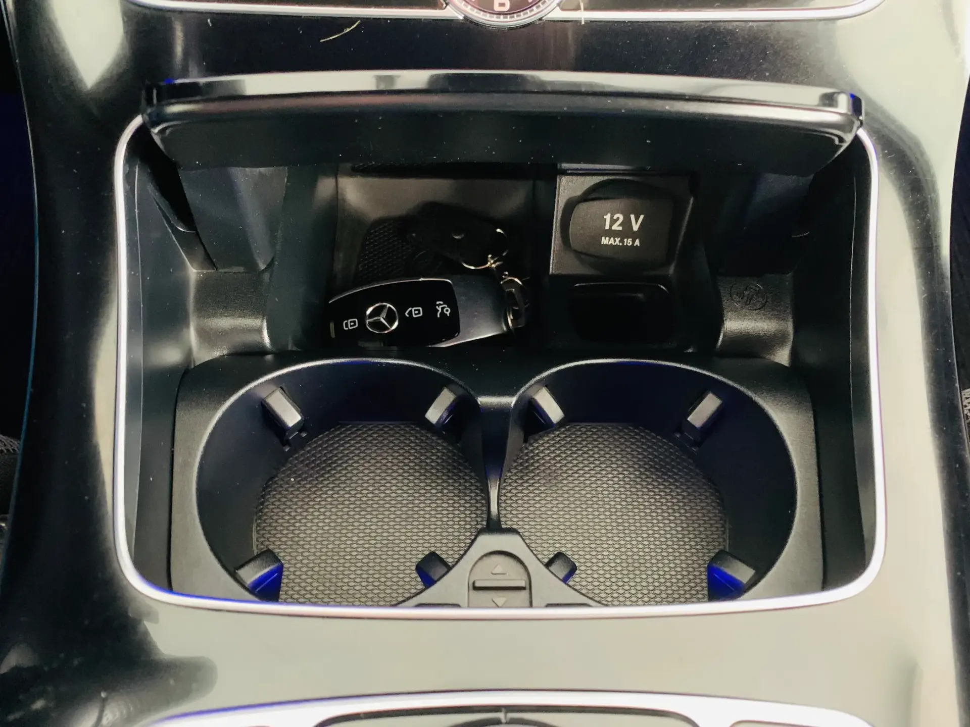 Mercedes-Benz E 220 d Avantgarde 23