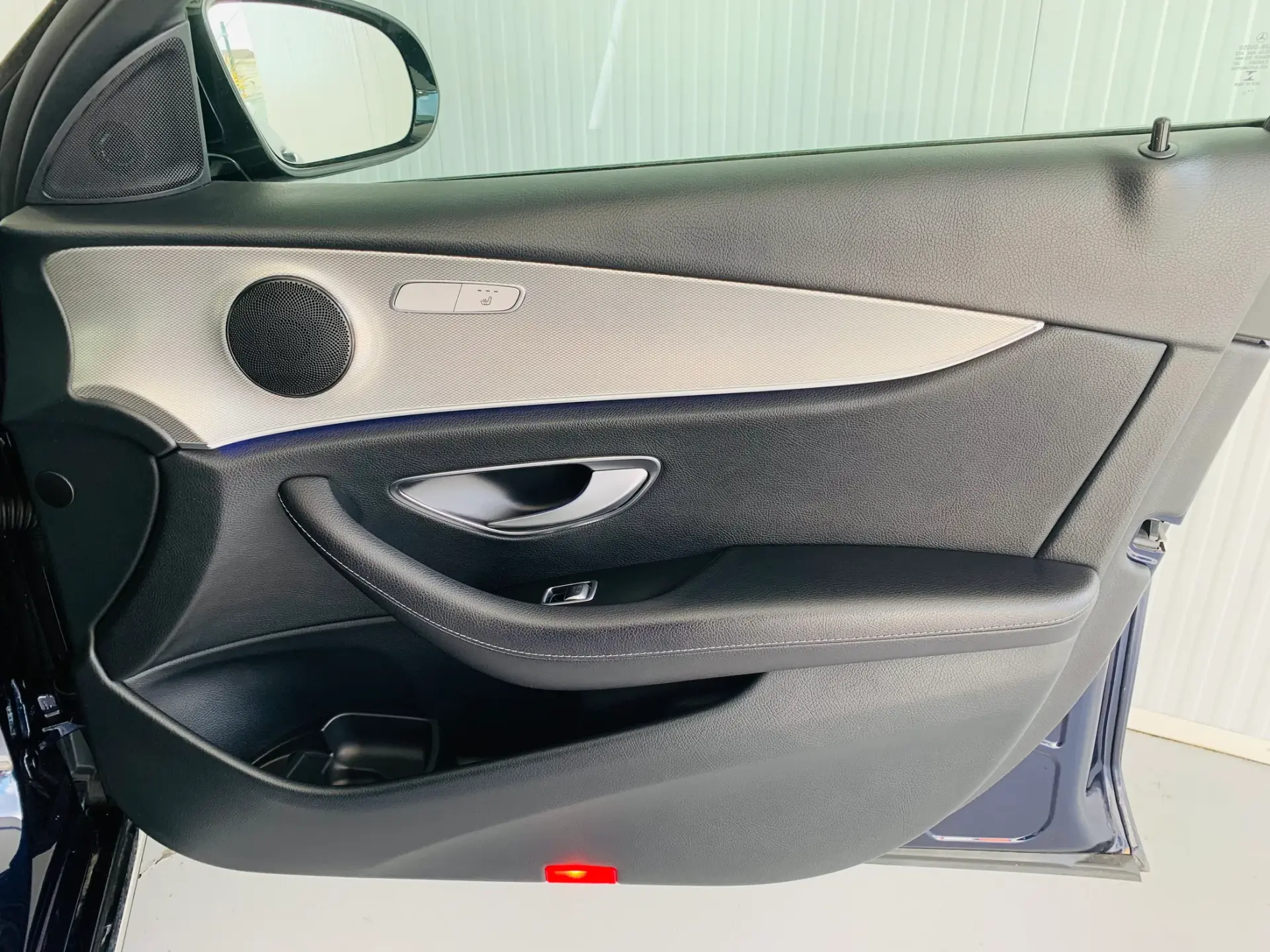 Mercedes-Benz E 220 d Avantgarde 36